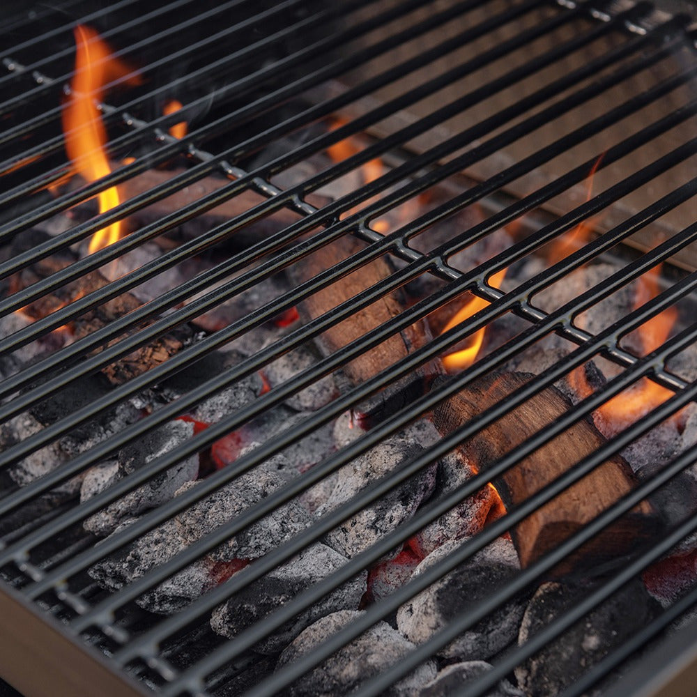 17.5" Charcoal Barrel Grill with Side Shelf, Perfect for Outdoor Cooking & Grilling, BBQs, Camping, Patio, Garden, Backyard, Tailgating, Black